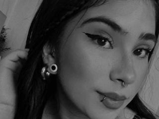 EmmaCollinsHot Boobs Liveshow - Photo 7/21