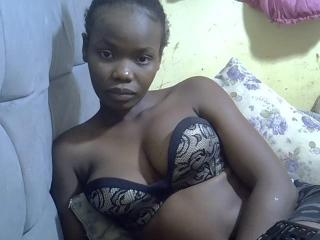 HotChicCool live cam model at XLoveCam