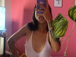 SheaCum Fellation XXX Cams - Photo 9/21