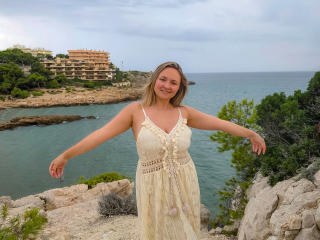 SallyVerda Blowjob XXX Cams - Photo 19/21