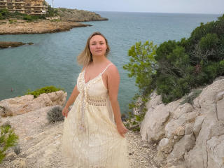 SallyVerda Blowjob XXX Cams - Photo 18/21