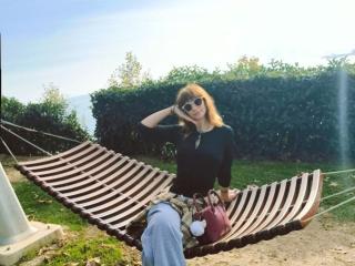 Watch NicolMoon live on cam on XLoveCam