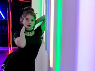 EvaRavissante live cam model at XLoveCam