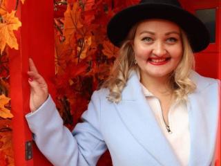 CurvyMuses live cam model at XLoveCam