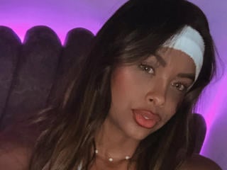 SusanaxMendezz live cam model at XLoveCam