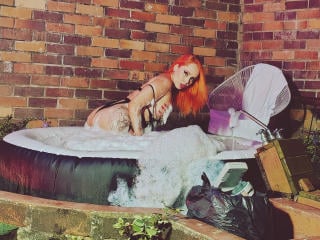 Watch BiancaLuxor live on cam on XLoveCam