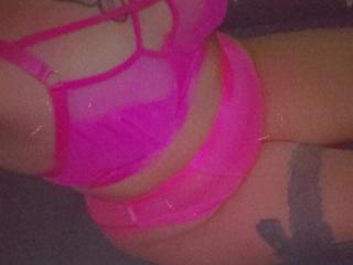 Watch LexieCoquine live on cam on XLoveCam