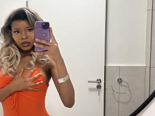 Watch CocoBerryy live on cam on XLoveCam