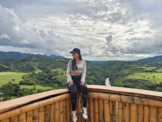 SophieJones69 Blowjob XXX Cams - Photo 5/21