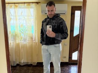 Thori69 live cam model at XLoveCam