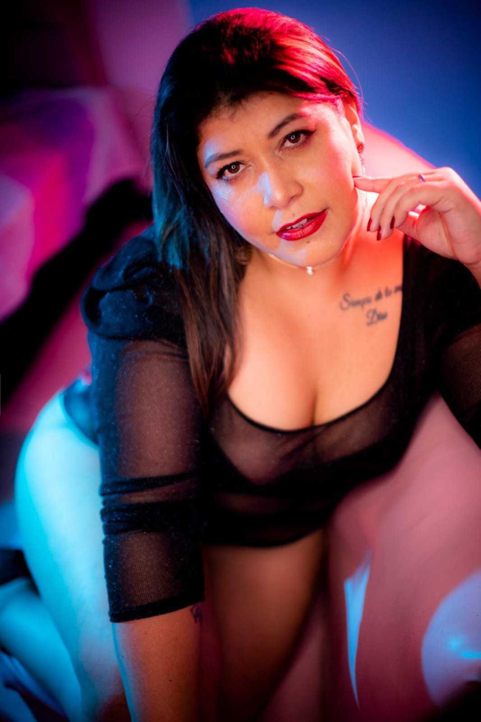 AmeliaThompson69 from XLoveCam