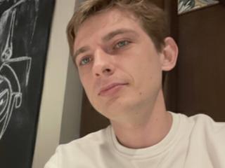 Watch MickeyLo69 live on cam on XLoveCam