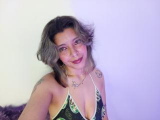 AluDamn Webcam Porno Live - Photo 17/21