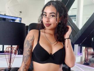 AryVixen Webcam Porno Live - Photo 9/21