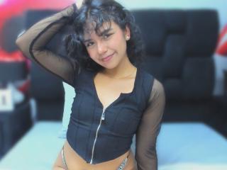 JuliaBennett Show Porn Live - Photo 13/21