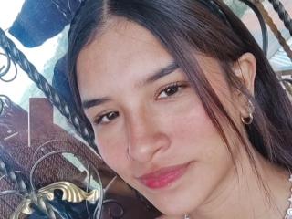 ImmyAllison Chatte en Chaleur - Photo 6/7