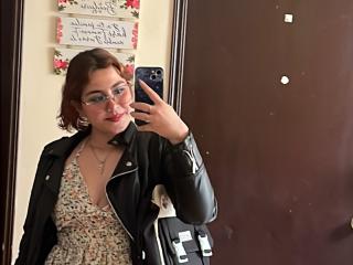 AdelaTaylor Webcam Porno Live - Photo 21/21