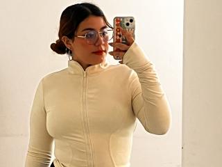 AdelaTaylor Webcam Porno Live - Photo 14/21