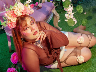 AdelaTaylor Webcam Porno Live - Photo 8/21