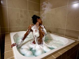 Cocohot-hot live cam model at XLoveCam