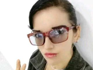 PatienceDulce live cam model at XLoveCam