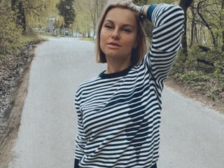 BelleLisaG Image Gallery