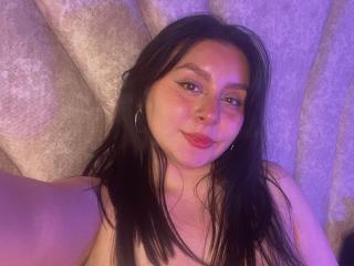 EmaJames Boobs Liveshow - Photo 21/21