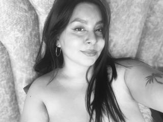 EmaJames Boobs Liveshow - Photo 18/21