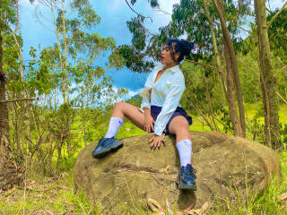 SophieSonyas Blowjob XXX Cams - Photo 10/21