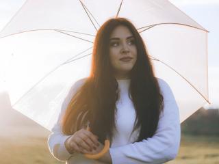 SunnyJuice-hot live cam model at XLoveCam