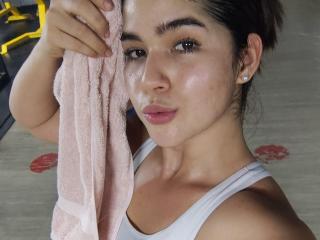 ScarlletZhen Blowjob XXX Cams - Photo 8/21