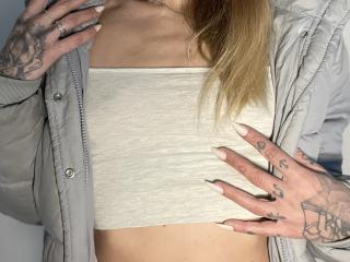 DaneeSoHot Amateur Live Webcam - Photo 8/21