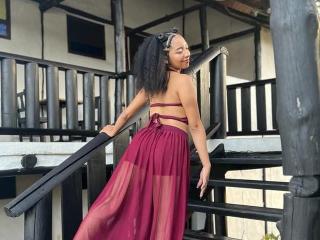 NahomiMeilleur Pussy Video Webcam - Photo 7/21