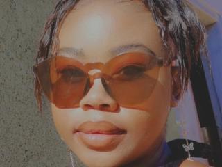 Brielly Live Cam Porn - Photo 4/5