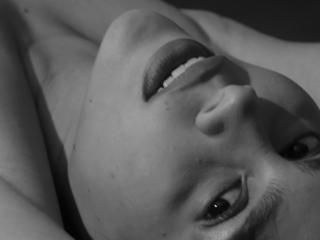 RossaHot Sex Brunette - Photo 9/14