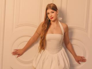 StellaLane Blowjob XXX Cams - Photo 5/21