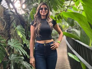 SofyaLane Blowjob XXX Cams - Photo 9/21