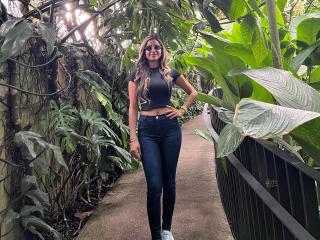 SofyaLane Blowjob XXX Cams - Photo 7/21