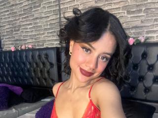 WendyJames Voyeur Camera - Photo 7/21