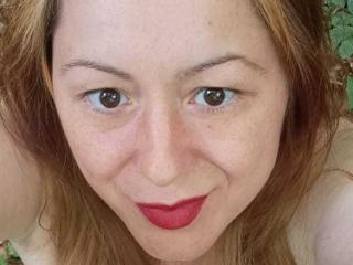 Watch KarolyneOsyera live on cam on XLoveCam