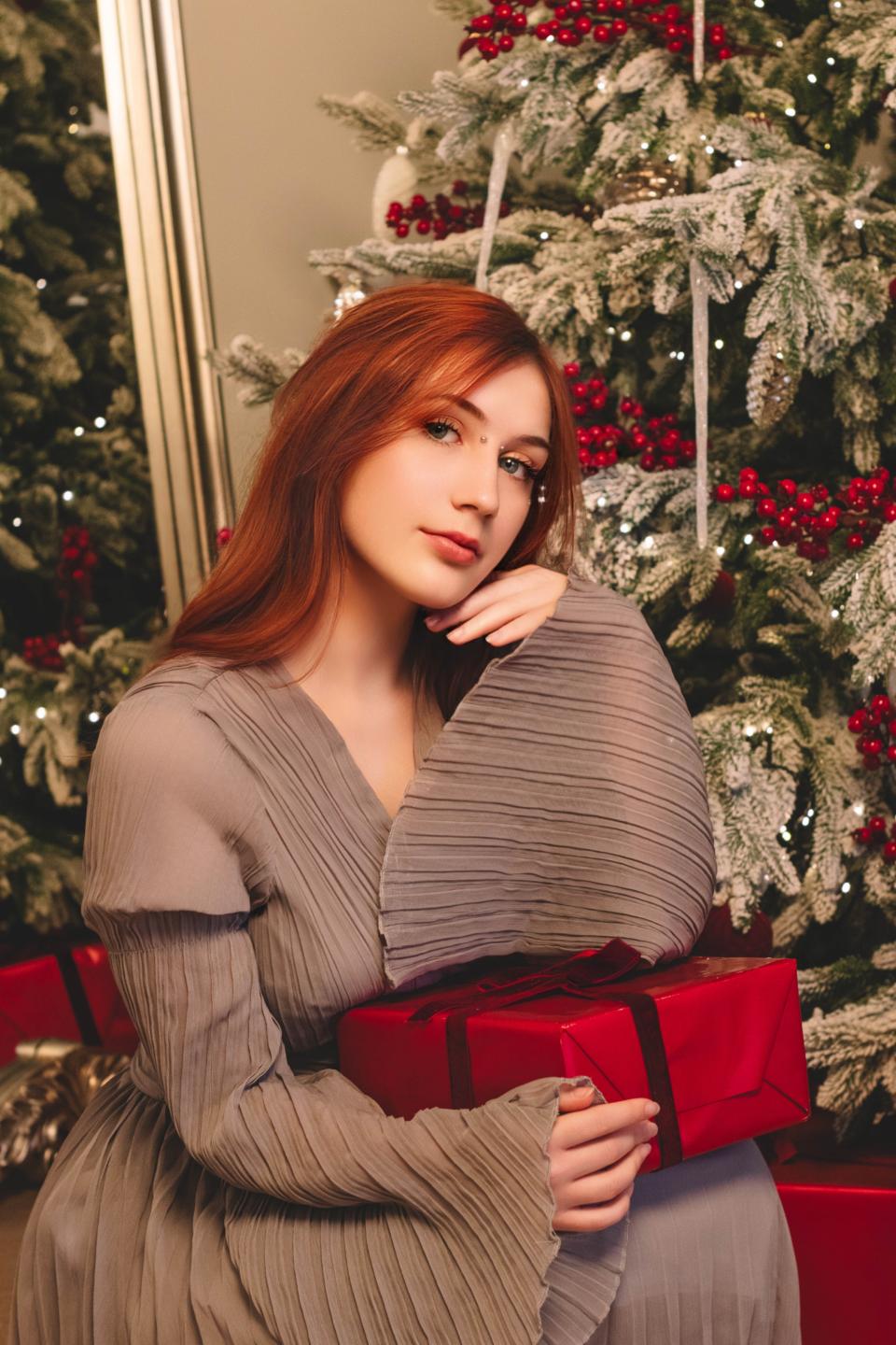 webcam model PollyFoxy from XloveCam webcam model PollyFoxy from XloveCam