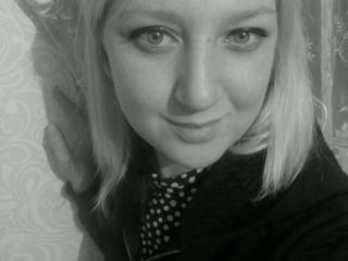 Watch AlimaG live on cam on XLoveCam