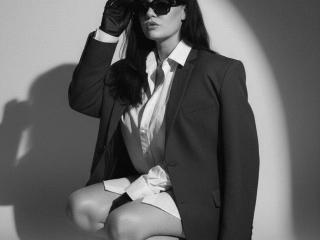 MiaKhallirae Image Gallery