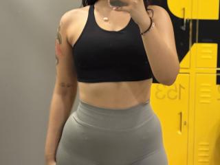 SofiaBrowm Blowjob XXX Cams - Photo 10/21