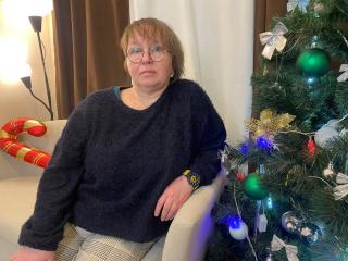 Watch  TinaBlush live on XLoveCam