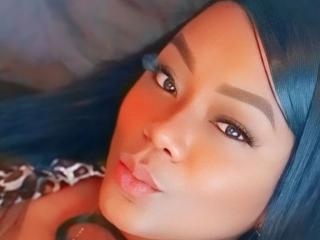 Watch  Amarantaq live on XLoveCam