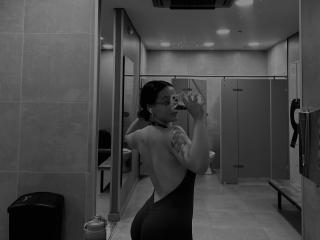 SofiaBrowm Blowjob XXX Cams - Photo 8/21