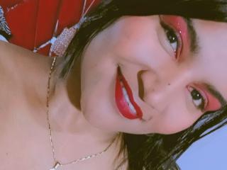 SusanaDiaz Blowjob XXX Cams - Photo 16/21