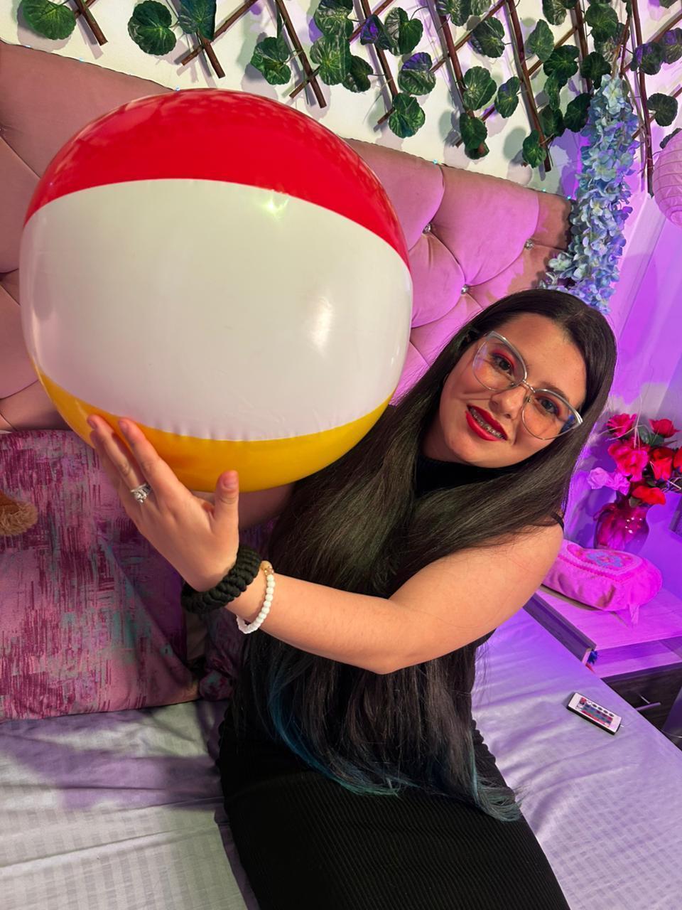 webcam model CellesteLemman from XloveCam webcam model CellesteLemman from XloveCam