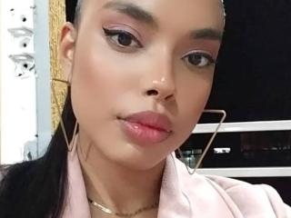 Watch EloiseFit Live on XLoveCam